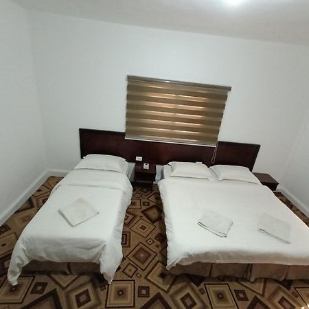 וואדי מוסא Happy Night Hostel מראה חיצוני תמונה