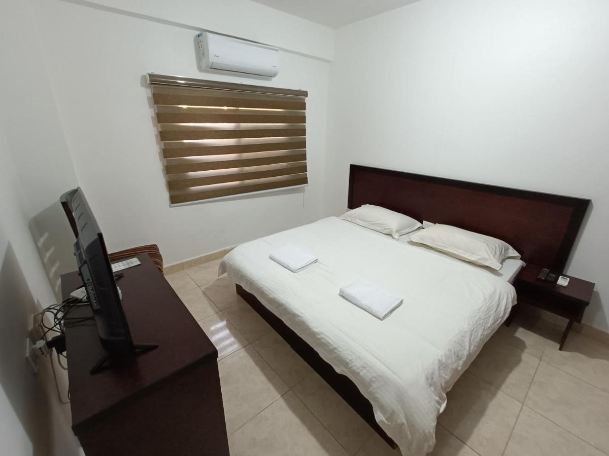 וואדי מוסא Happy Night Hostel מראה חיצוני תמונה